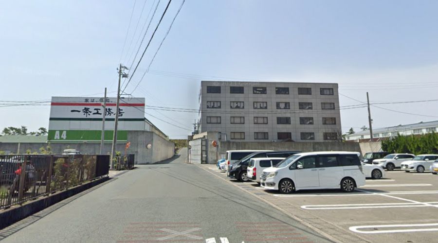 一条工務店の専用駐車場